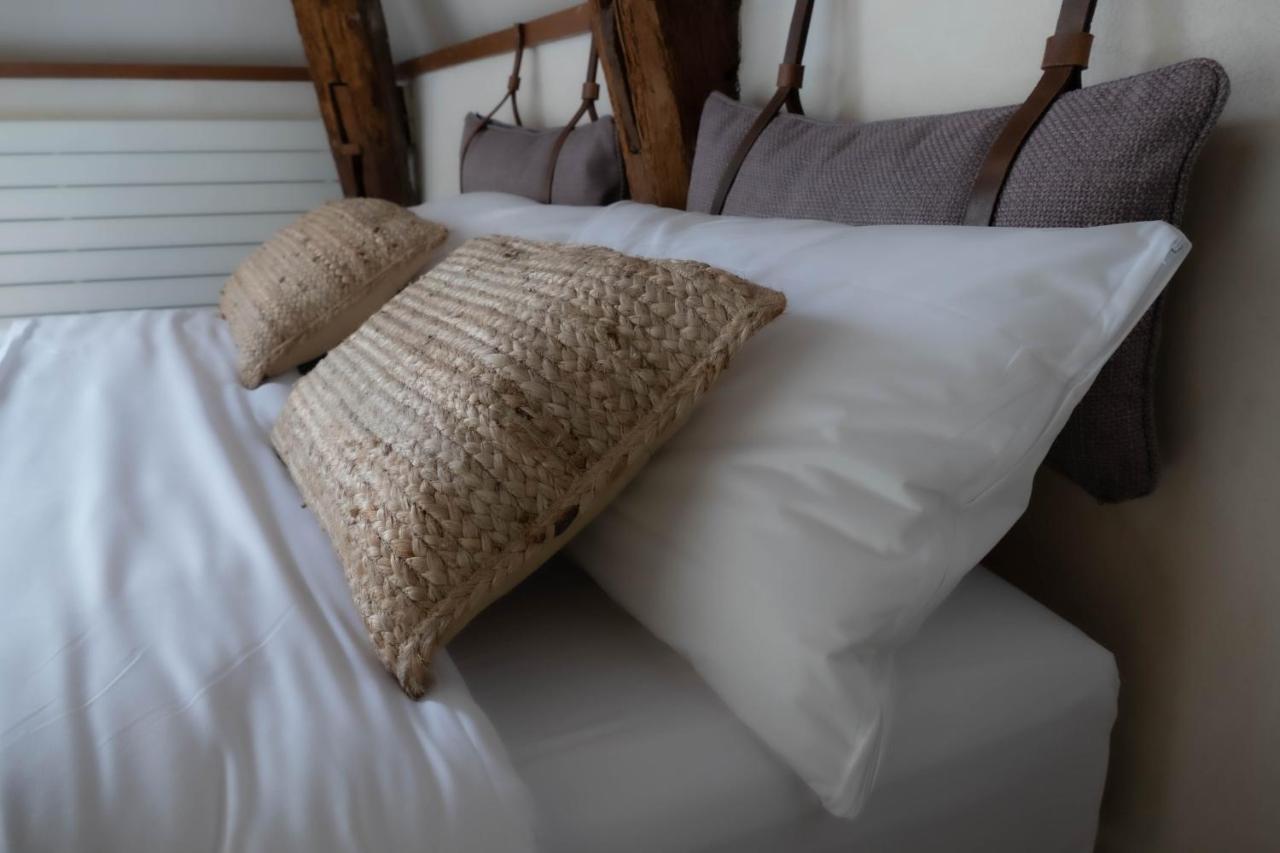 Suite Toussaint - Calme & Authentique อองเชร์ ภายนอก รูปภาพ