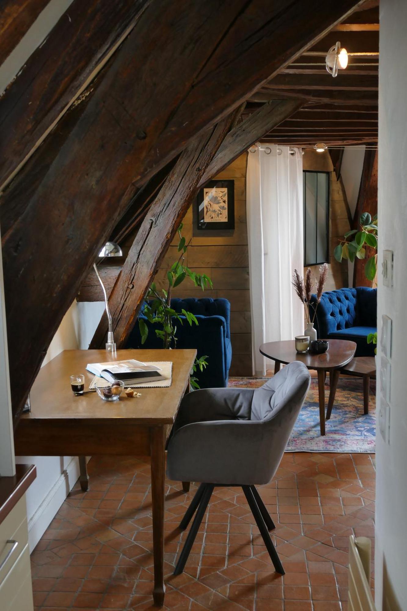 Suite Toussaint - Calme & Authentique อองเชร์ ภายนอก รูปภาพ