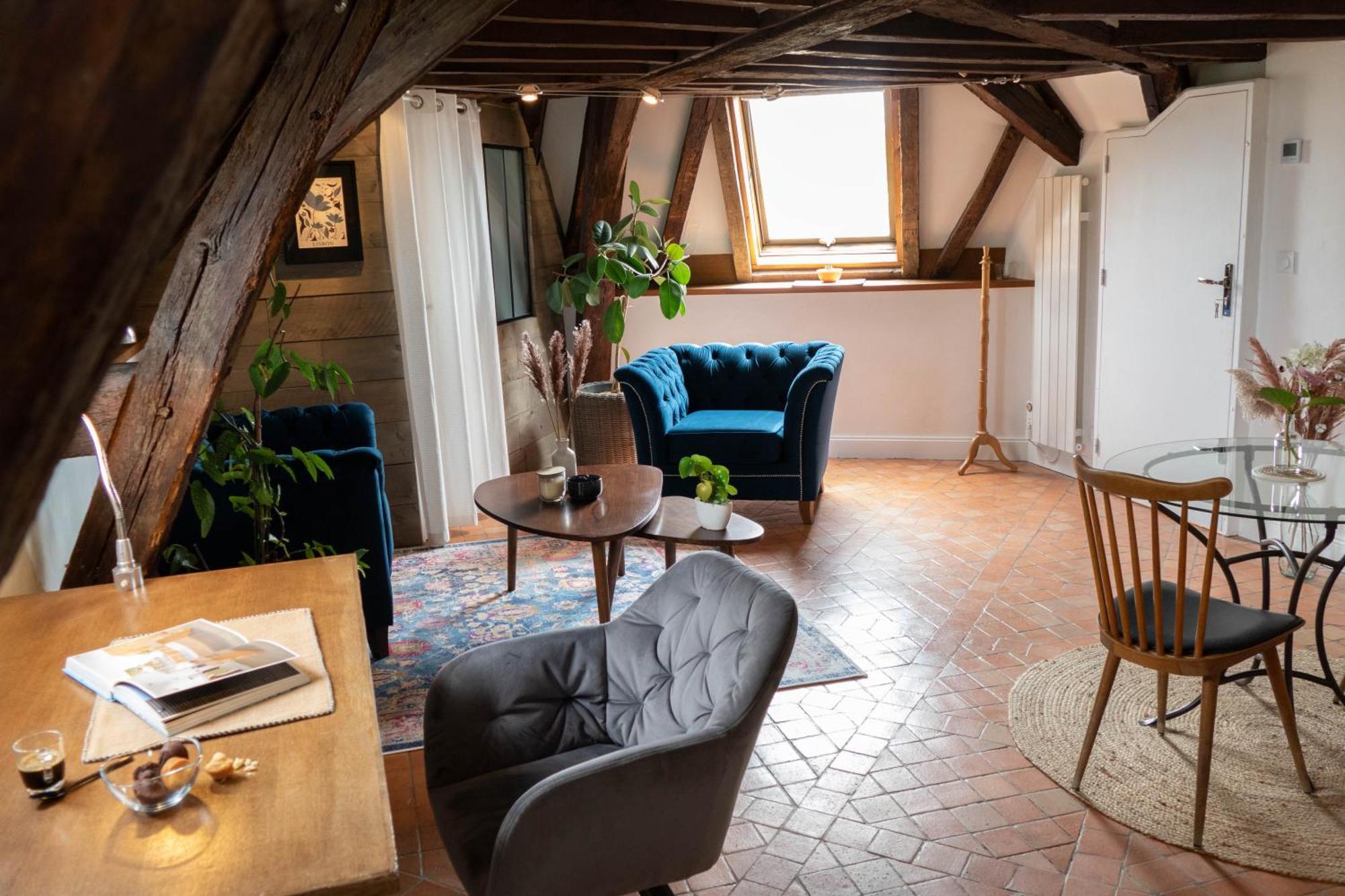 Suite Toussaint - Calme & Authentique อองเชร์ ภายนอก รูปภาพ