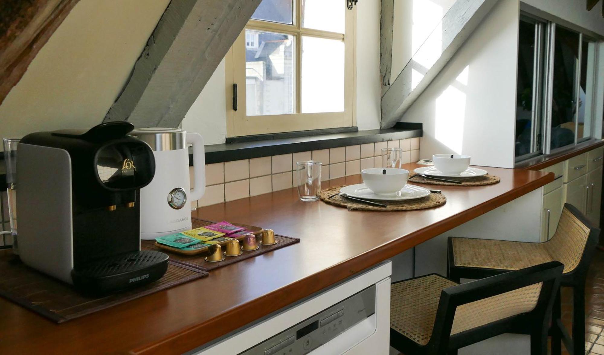 Suite Toussaint - Calme & Authentique อองเชร์ ภายนอก รูปภาพ