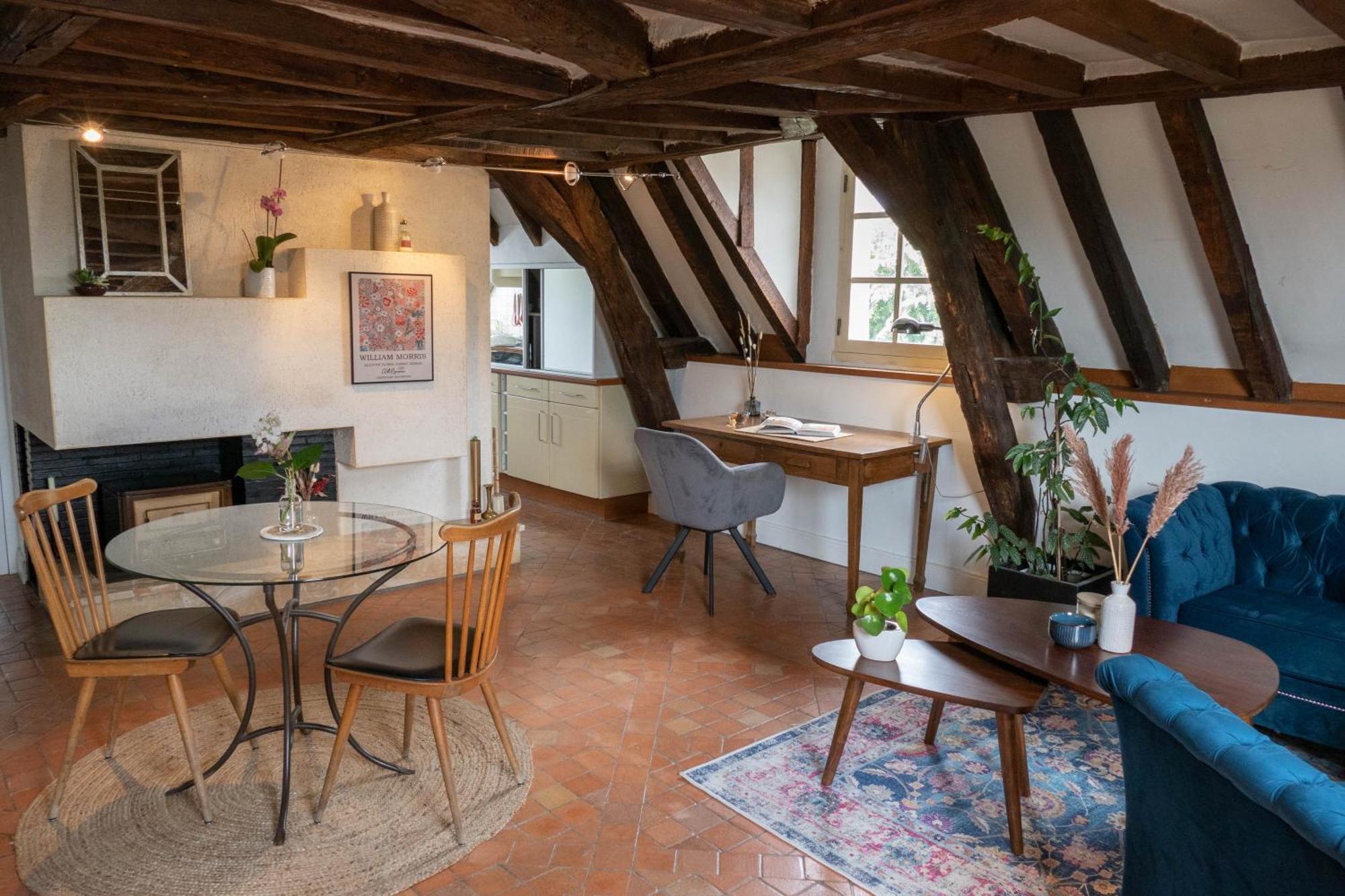 Suite Toussaint - Calme & Authentique อองเชร์ ภายนอก รูปภาพ