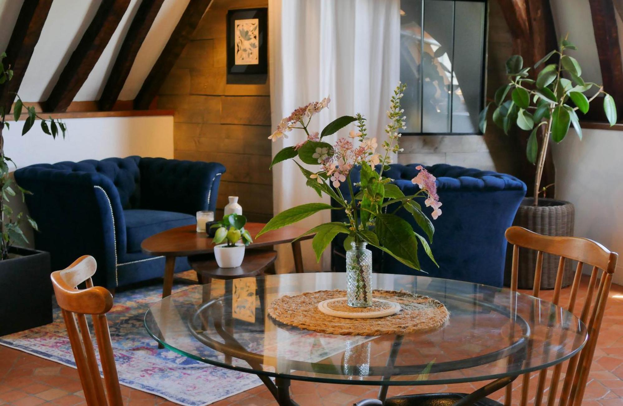 Suite Toussaint - Calme & Authentique อองเชร์ ภายนอก รูปภาพ