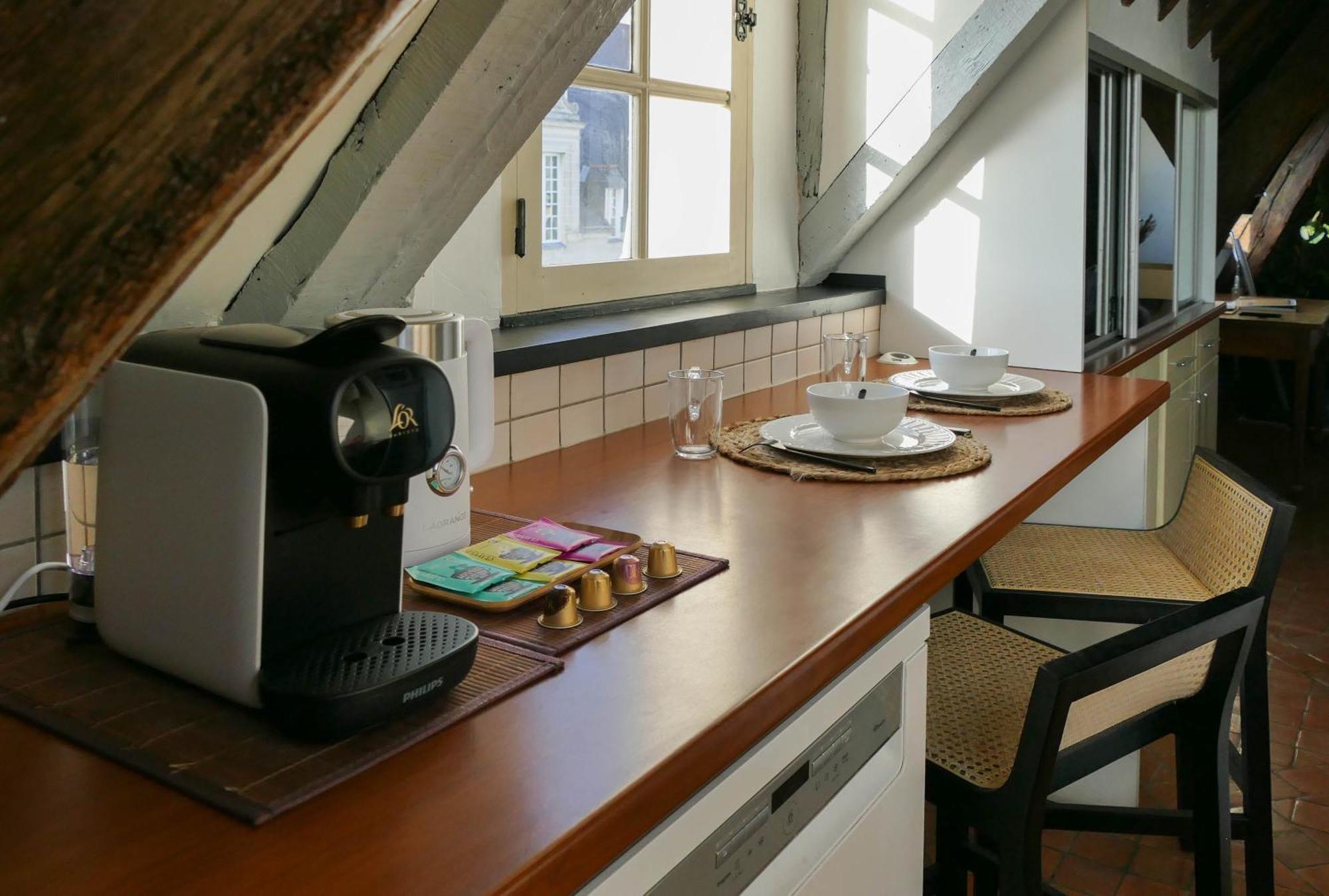 Suite Toussaint - Calme & Authentique อองเชร์ ภายนอก รูปภาพ