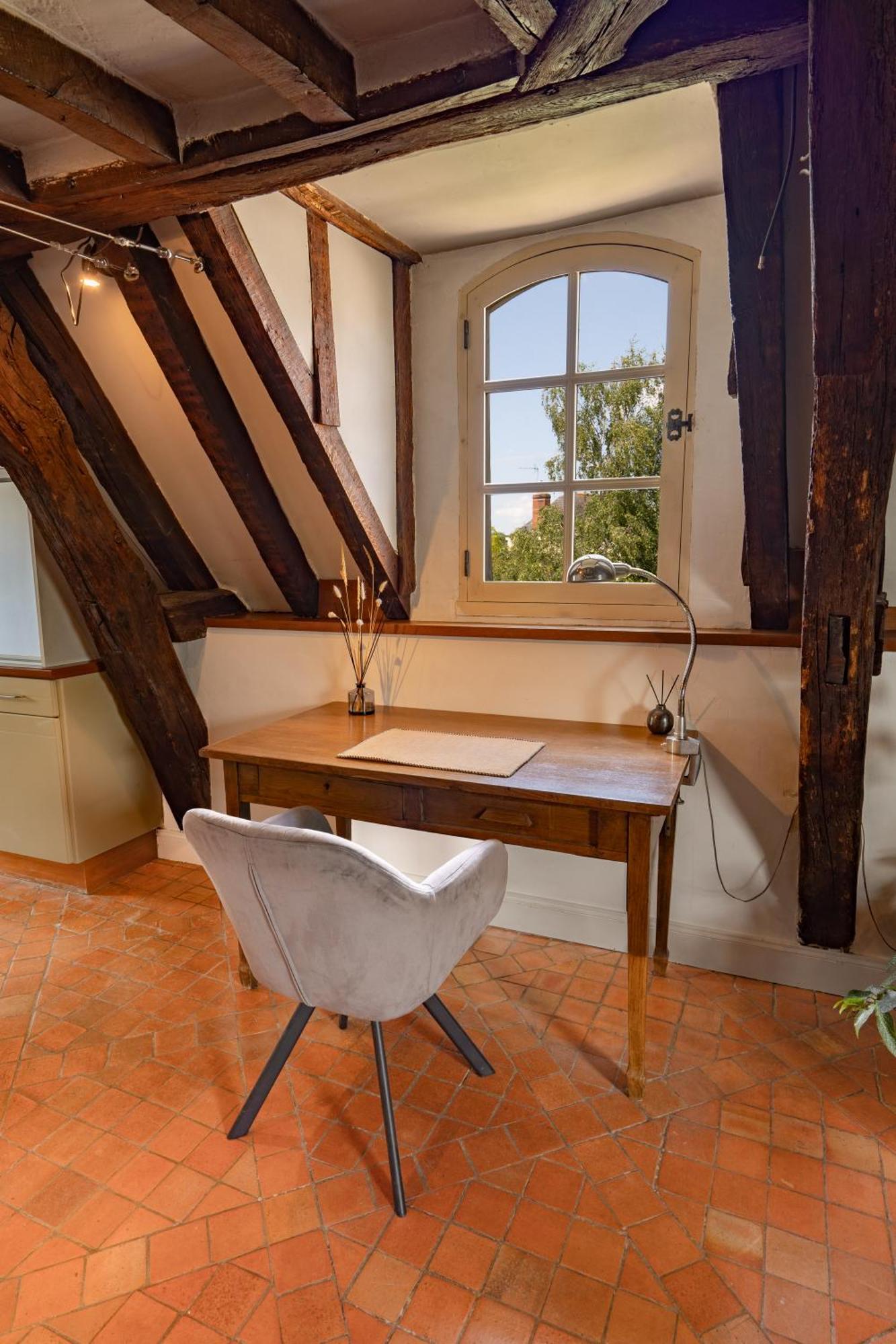 Suite Toussaint - Calme & Authentique อองเชร์ ภายนอก รูปภาพ