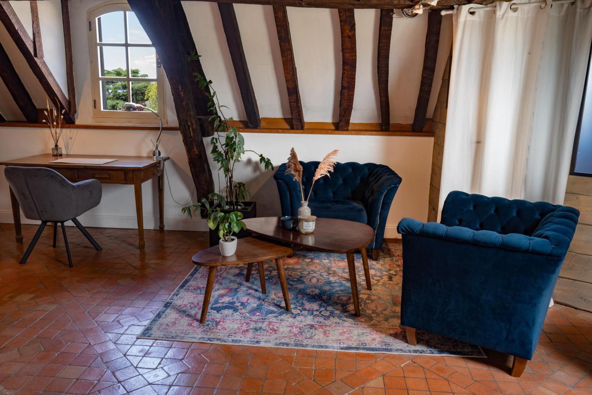 Suite Toussaint - Calme & Authentique อองเชร์ ภายนอก รูปภาพ